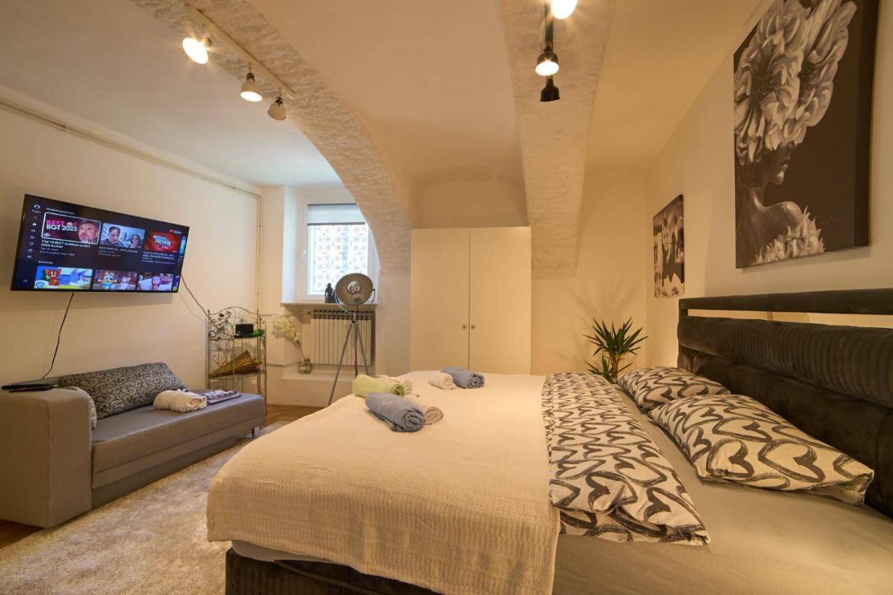 Downtown Secret Apartment Zagabria Esterno foto