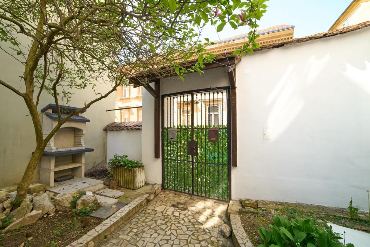 Downtown Secret Apartment Zagabria Esterno foto